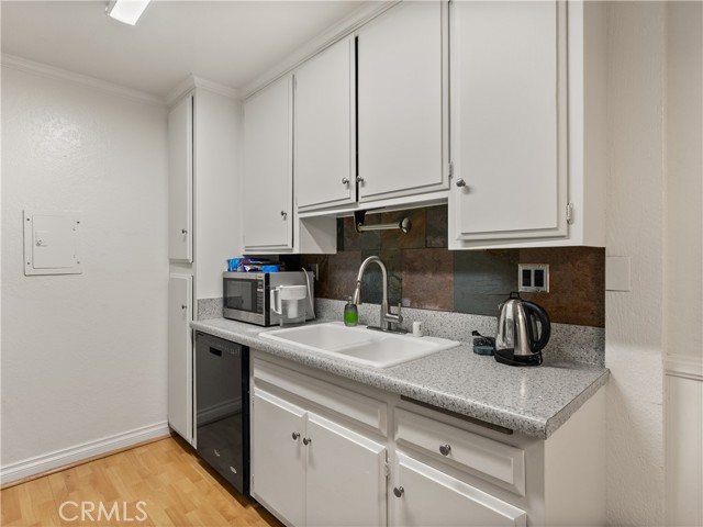 MLS #OC25232856 image #9