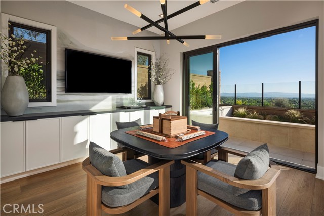 MLS #OC25232871 image #16