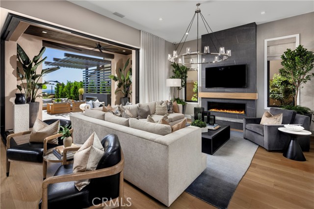 MLS #OC25232871 image #8