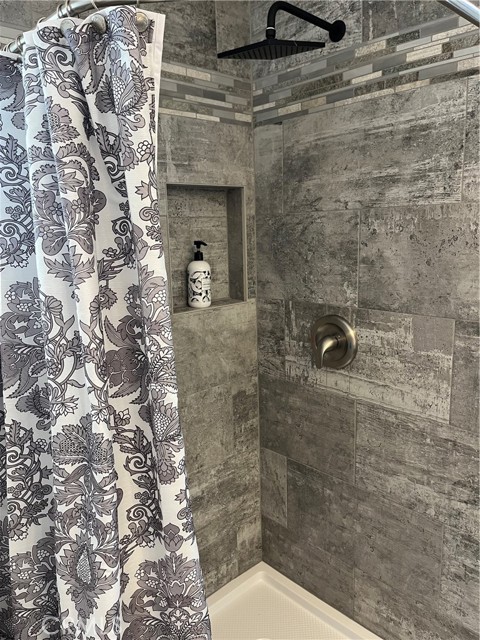 MLS #OC25232945 image #16