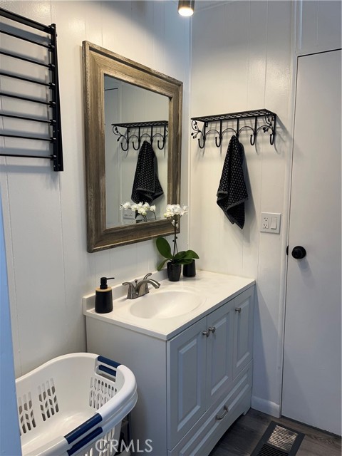 MLS #OC25232945 image #17