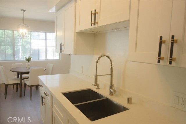 MLS #OC25232949 image #15