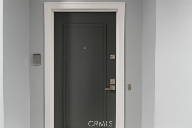 MLS #OC25232949 image #9