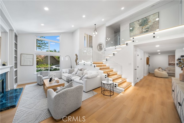 MLS #OC25232956 image #0