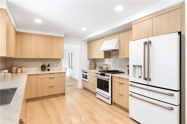 MLS #OC25232956 image #11