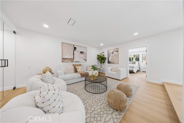 MLS #OC25232956 image #14