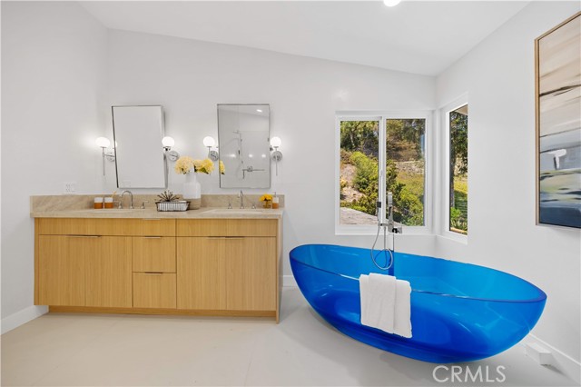 MLS #OC25232956 image #20