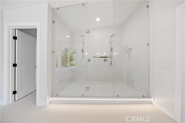 MLS #OC25232956 image #21