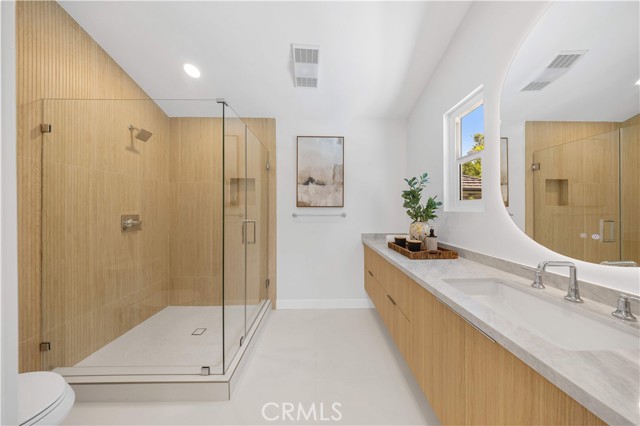 MLS #OC25232956 image #24