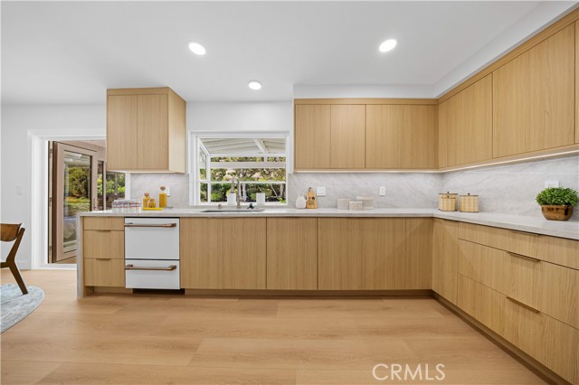 MLS #OC25232956 image #6