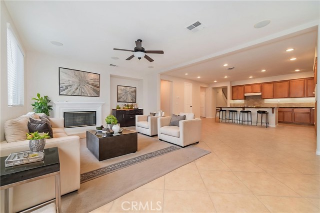 MLS #OC25232972 image #5