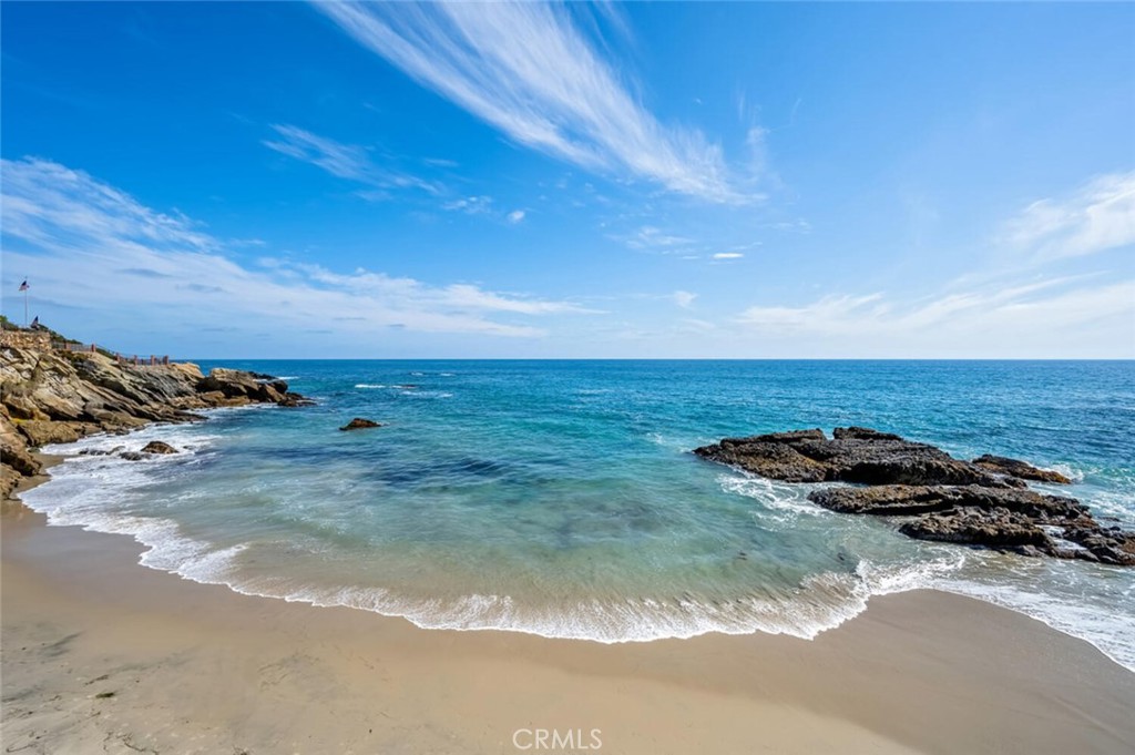 MLS #OC25233013 image #48