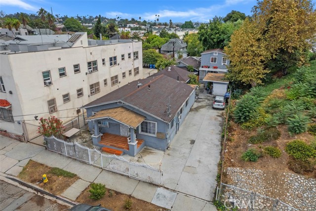 MLS #OC25233036 image #0