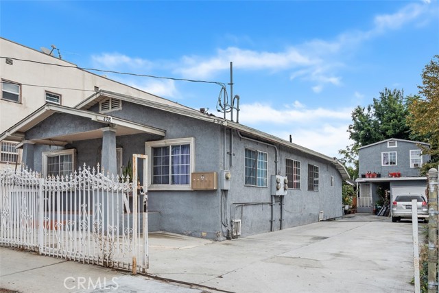 MLS #OC25233036 image #1