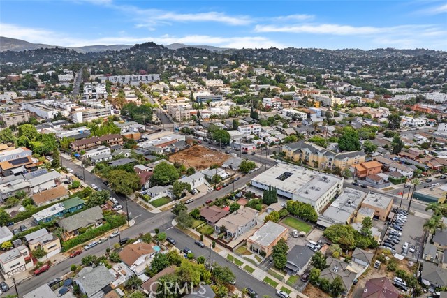 MLS #OC25233036 image #13
