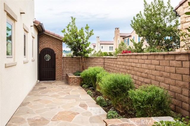 MLS #OC25233058 image #2