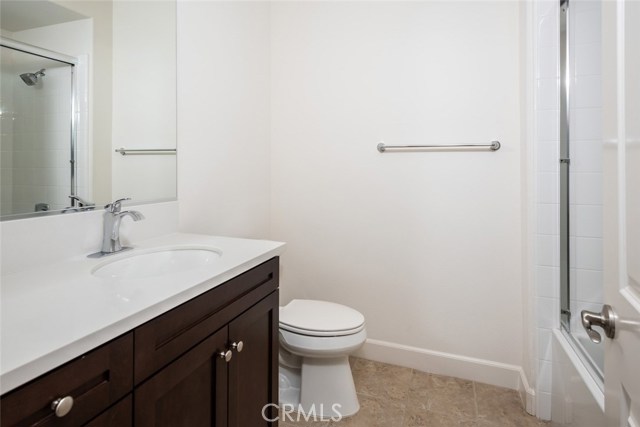 MLS #OC25233058 image #21