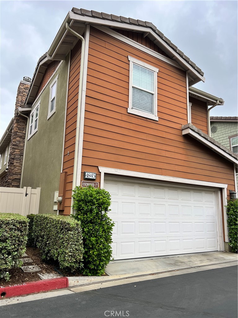 MLS #OC25233066 image #0