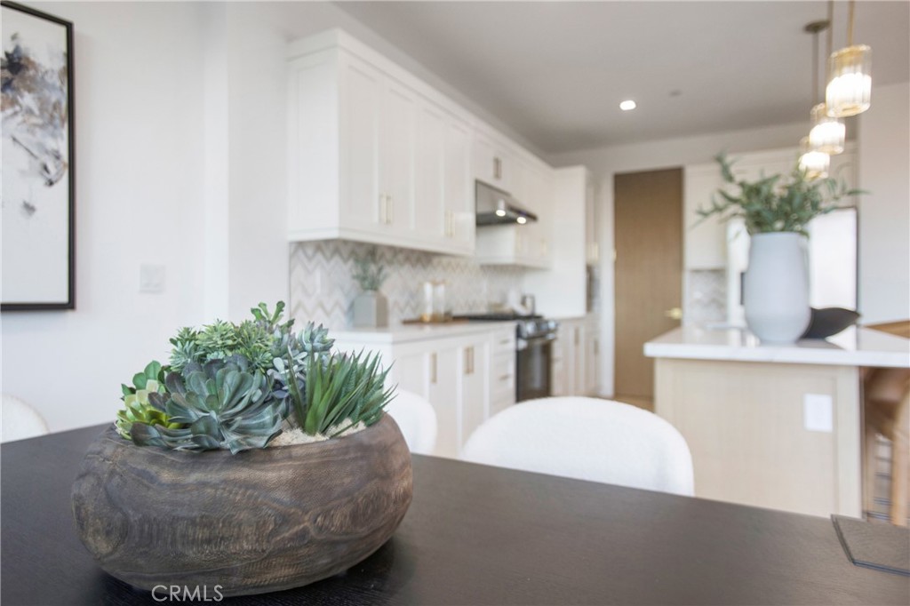 MLS #OC25233088 image #10