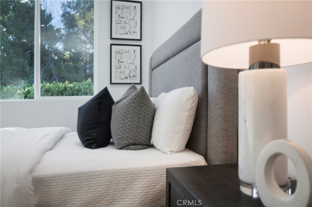 MLS #OC25233088 image #29