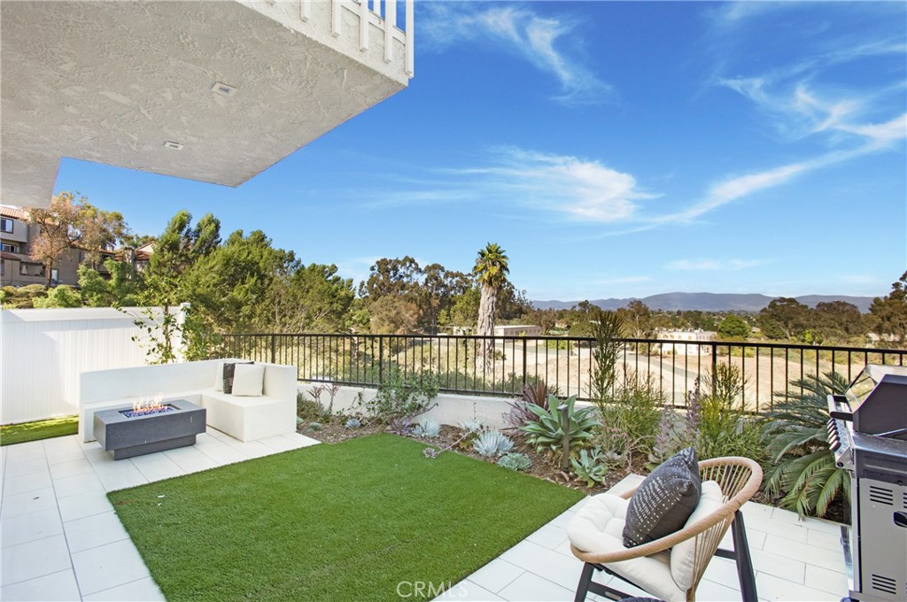 MLS #OC25233088 image #36