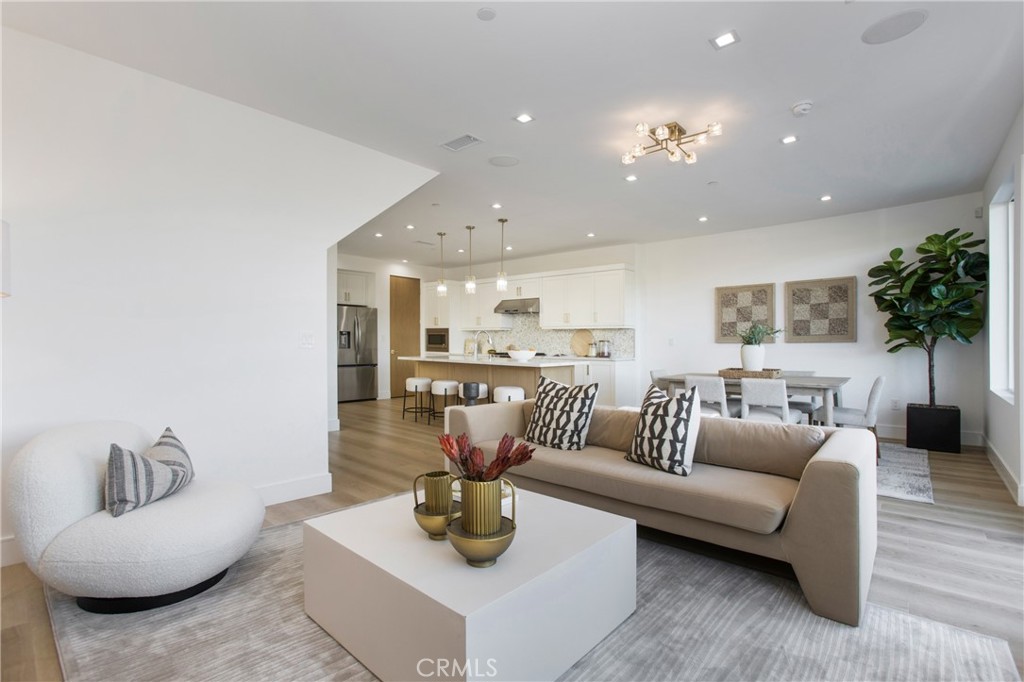 MLS #OC25233090 image #12