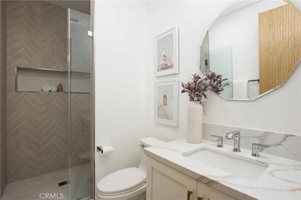 MLS #OC25233090 image #37