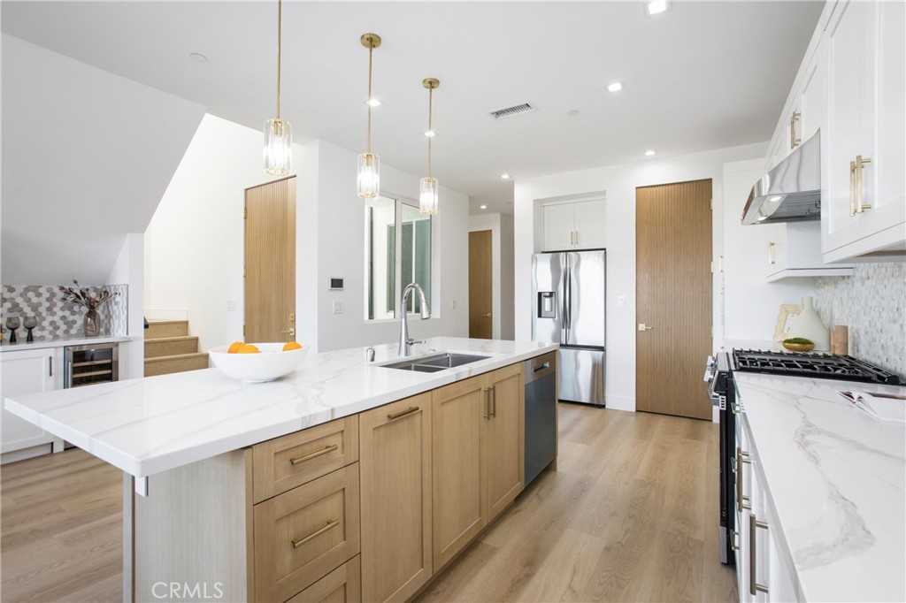 MLS #OC25233090 image #6