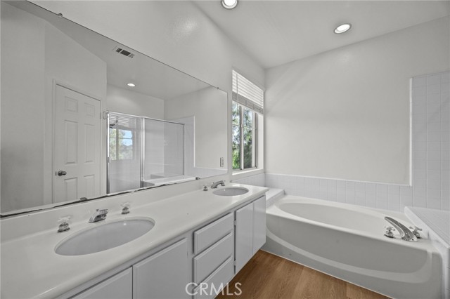 MLS #OC25233092 image #28