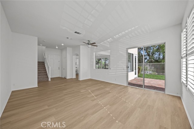 MLS #OC25233092 image #3