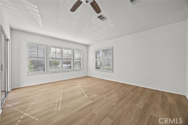 MLS #OC25233092 image #5