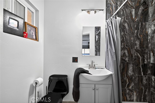 MLS #OC25233104 image #42