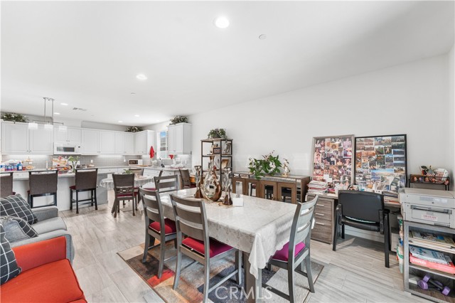 MLS #OC25233136 image #15