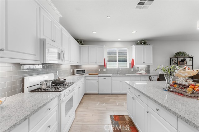 MLS #OC25233136 image #22