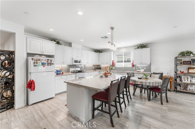 MLS #OC25233136 image #23