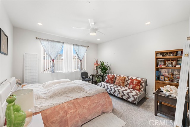 MLS #OC25233136 image #25