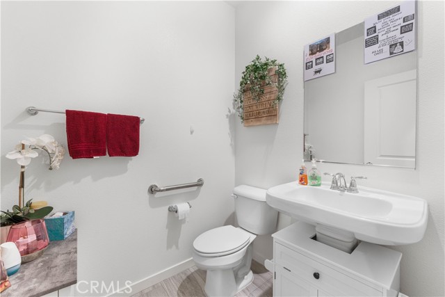 MLS #OC25233136 image #37