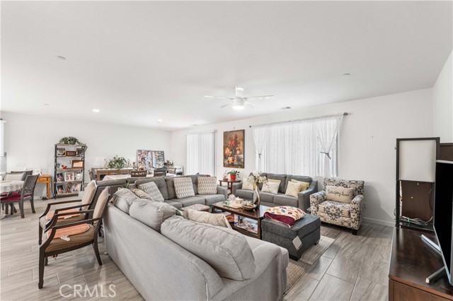 MLS #OC25233136 image #6