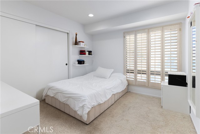 MLS #OC25233188 image #22