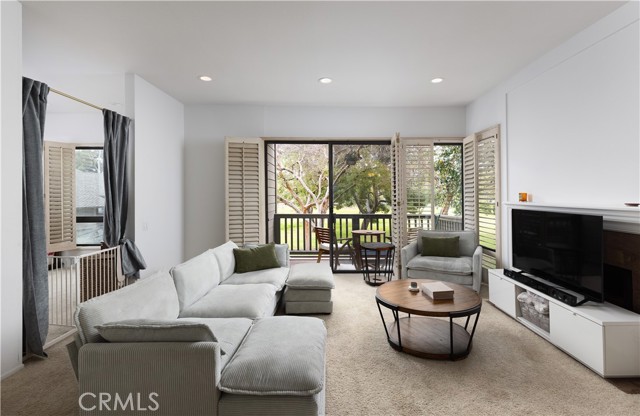 MLS #OC25233188 image #9