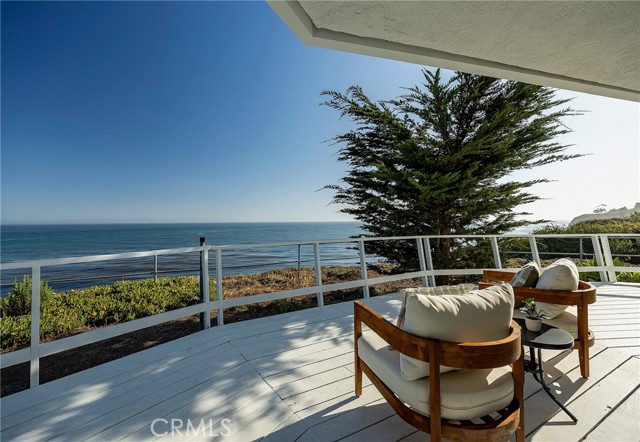 MLS #OC25233236 image #0