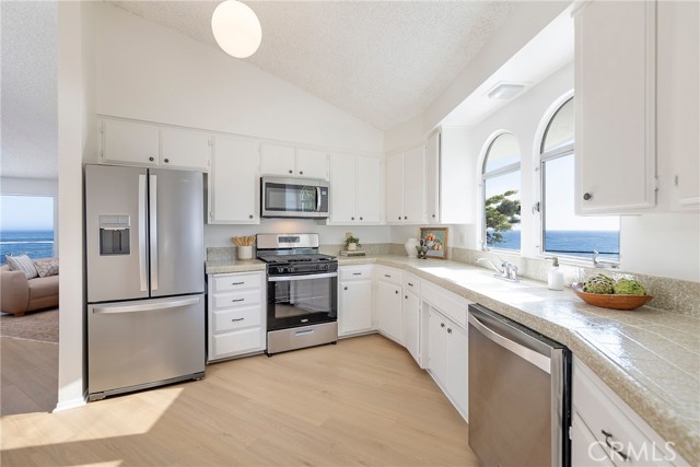 MLS #OC25233236 image #11