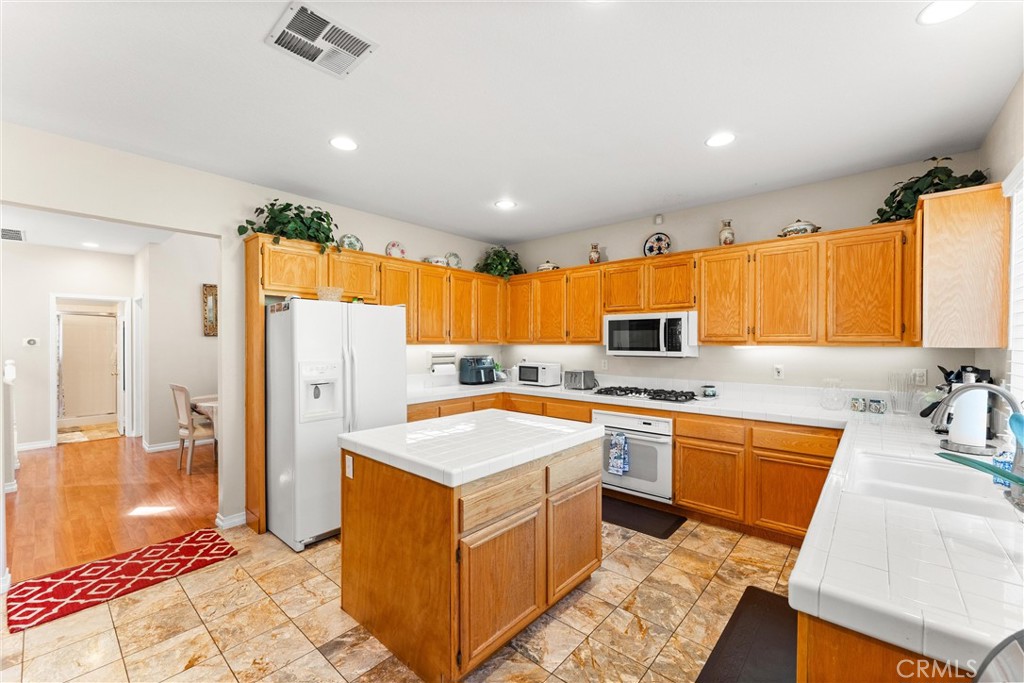 MLS #OC25233238 image #12