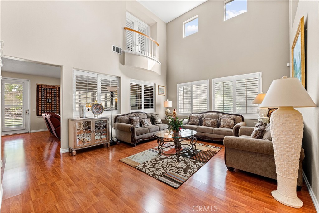 MLS #OC25233238 image #2