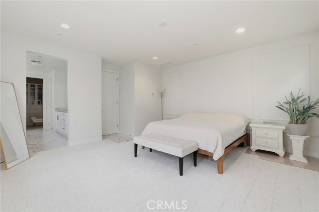 MLS #OC25233356 image #22