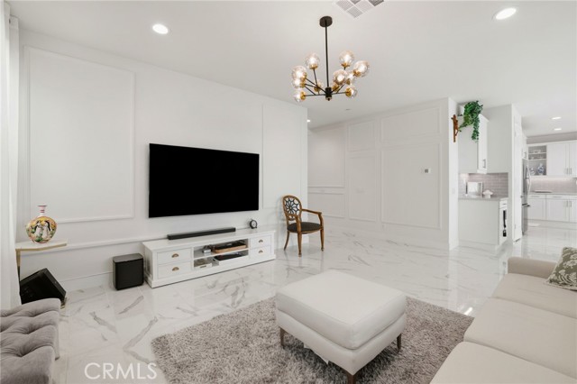 MLS #OC25233356 image #3