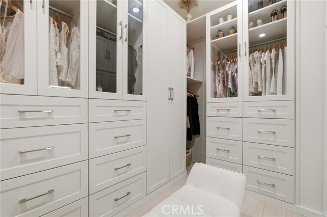 MLS #OC25233356 image #30