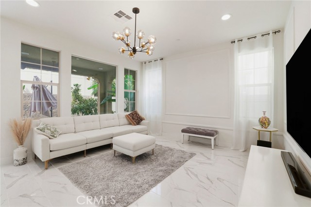 MLS #OC25233356 image #5