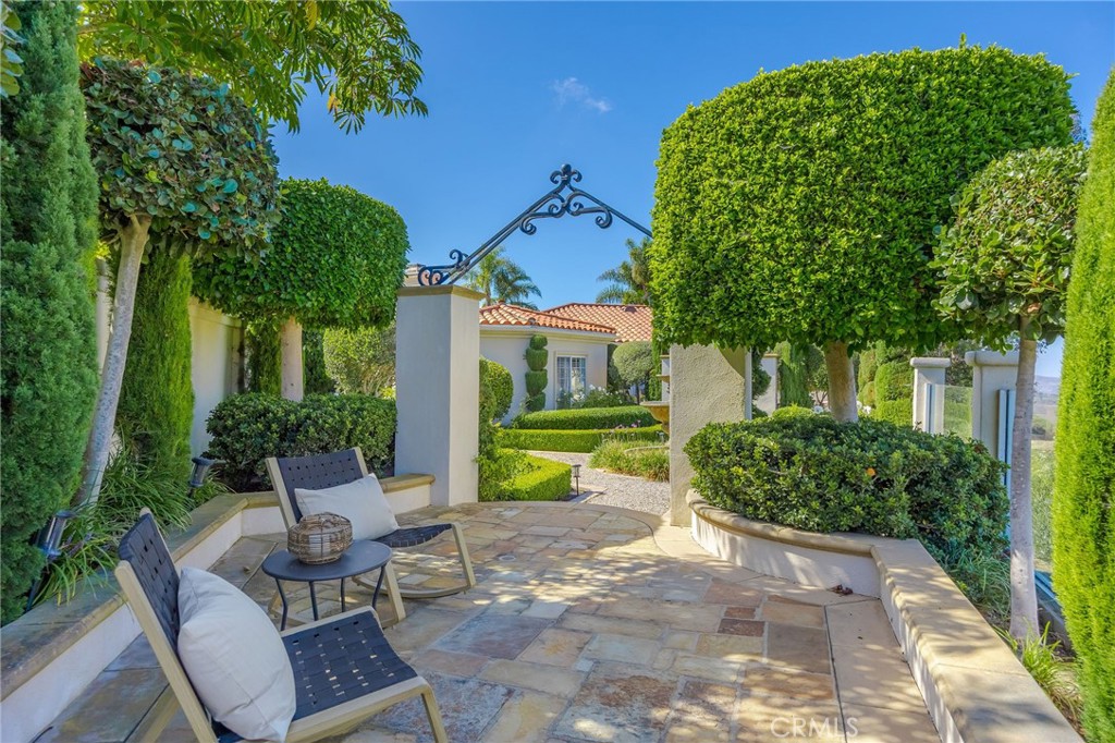 MLS #OC25233382 image #20