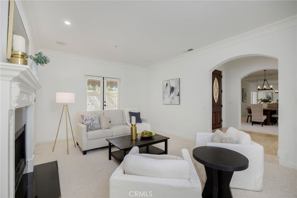 MLS #OC25233382 image #8